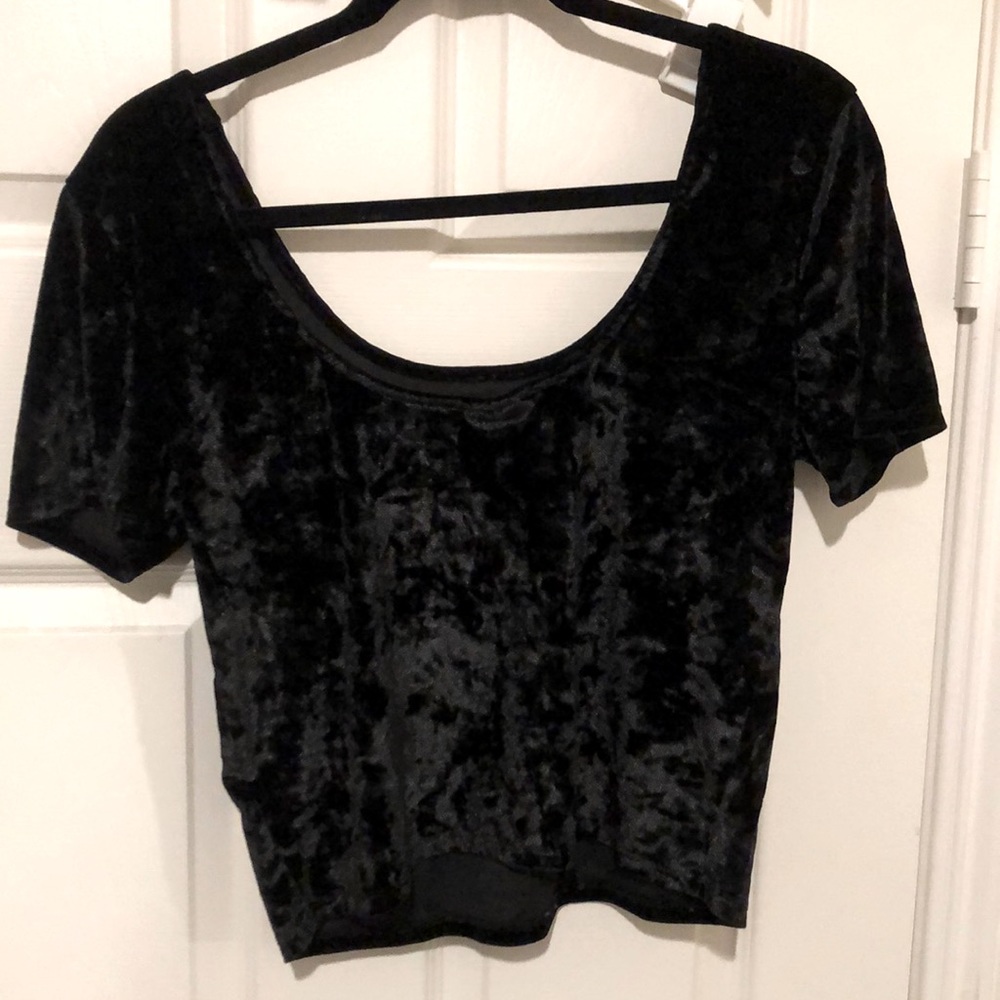 Black velvet crop top XL